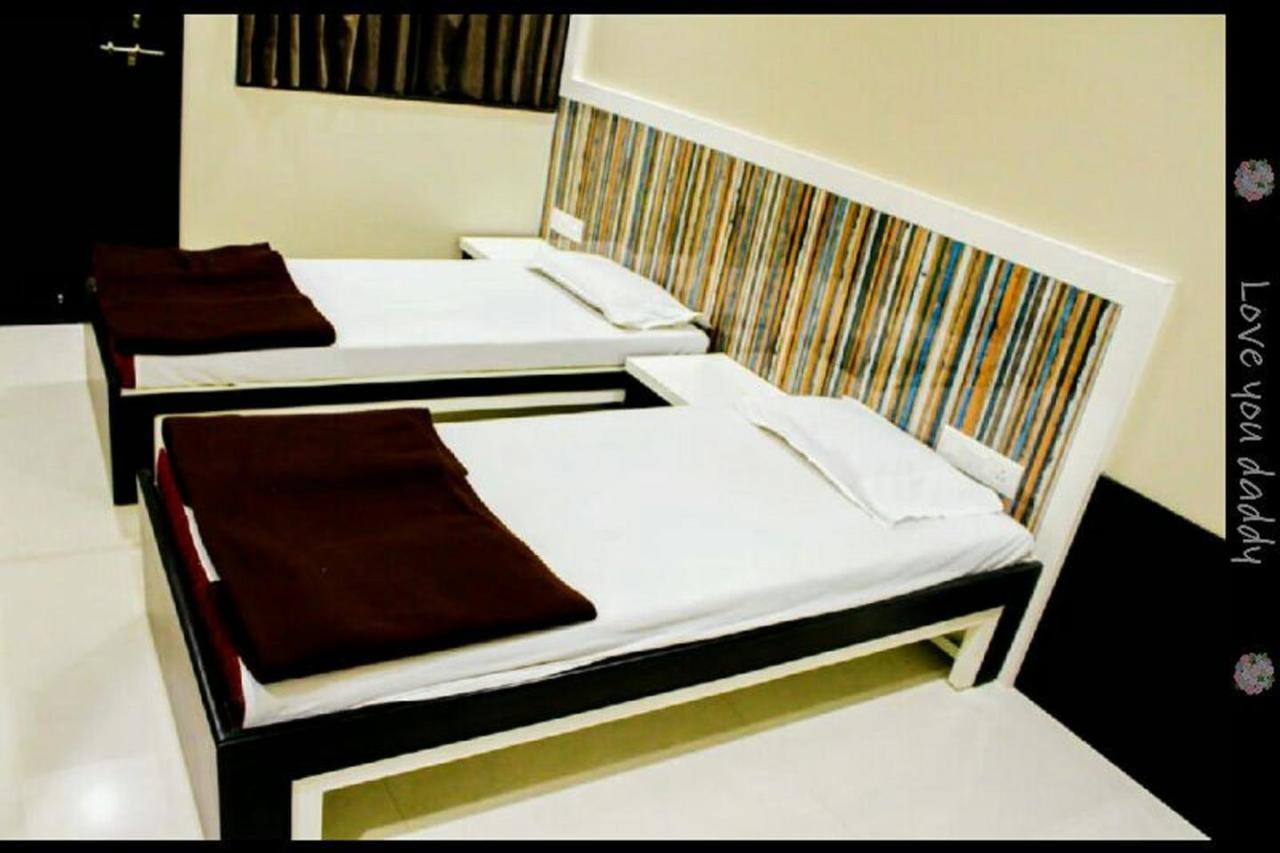 Hotel Oberoi Ahmednagar Exterior photo